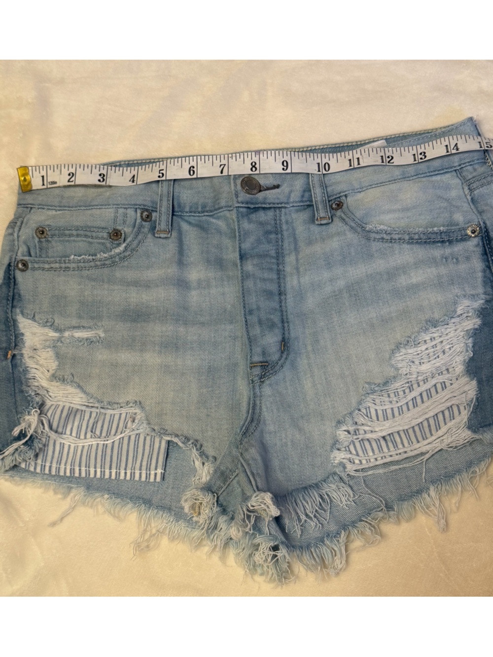 American Eagle Outfitters Light Blue Ripped Jean Shorts - Picture 5 of 7